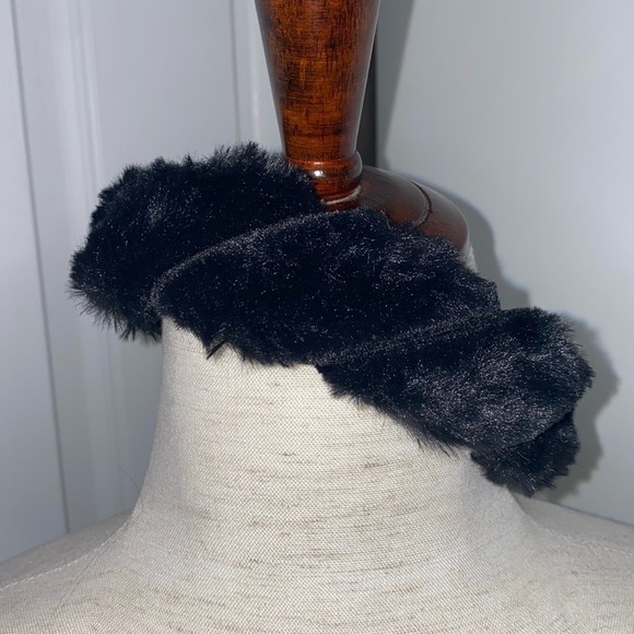 Black headband - Picture 1 of 5